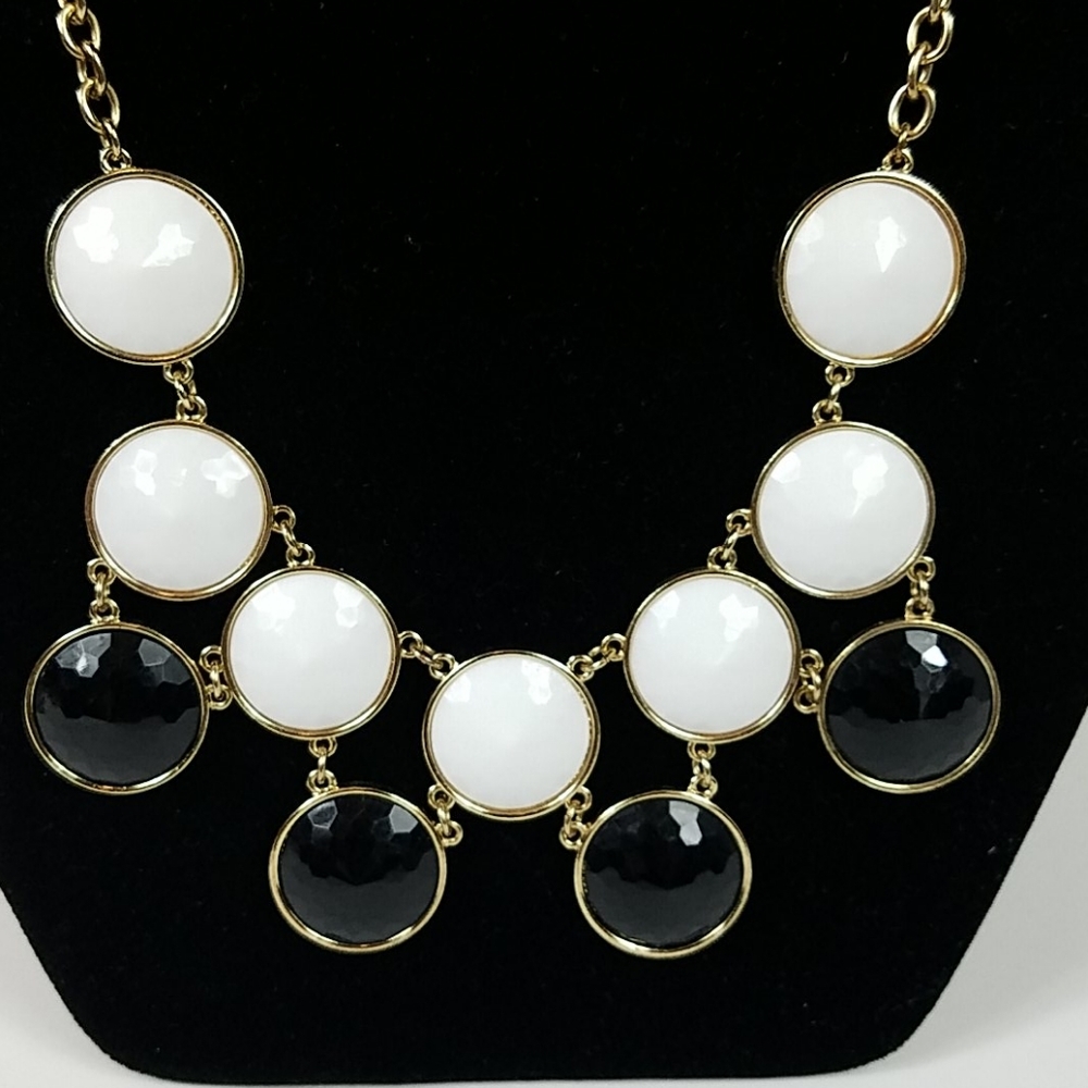 Cookie Lee, Black and White stone necklace.
